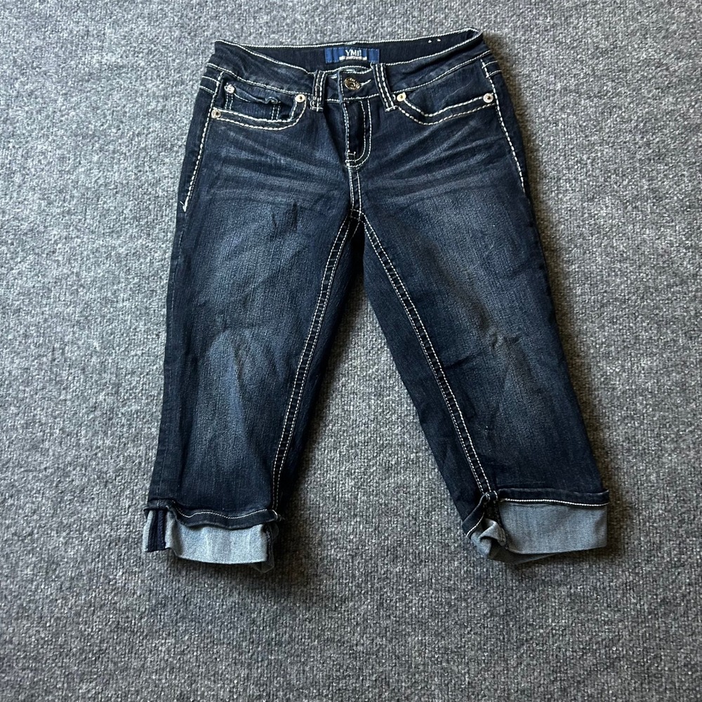 YMI Capri Jeans Womens Size 3 Dark Wash Stitch Embroidered Flap Pocket Slim